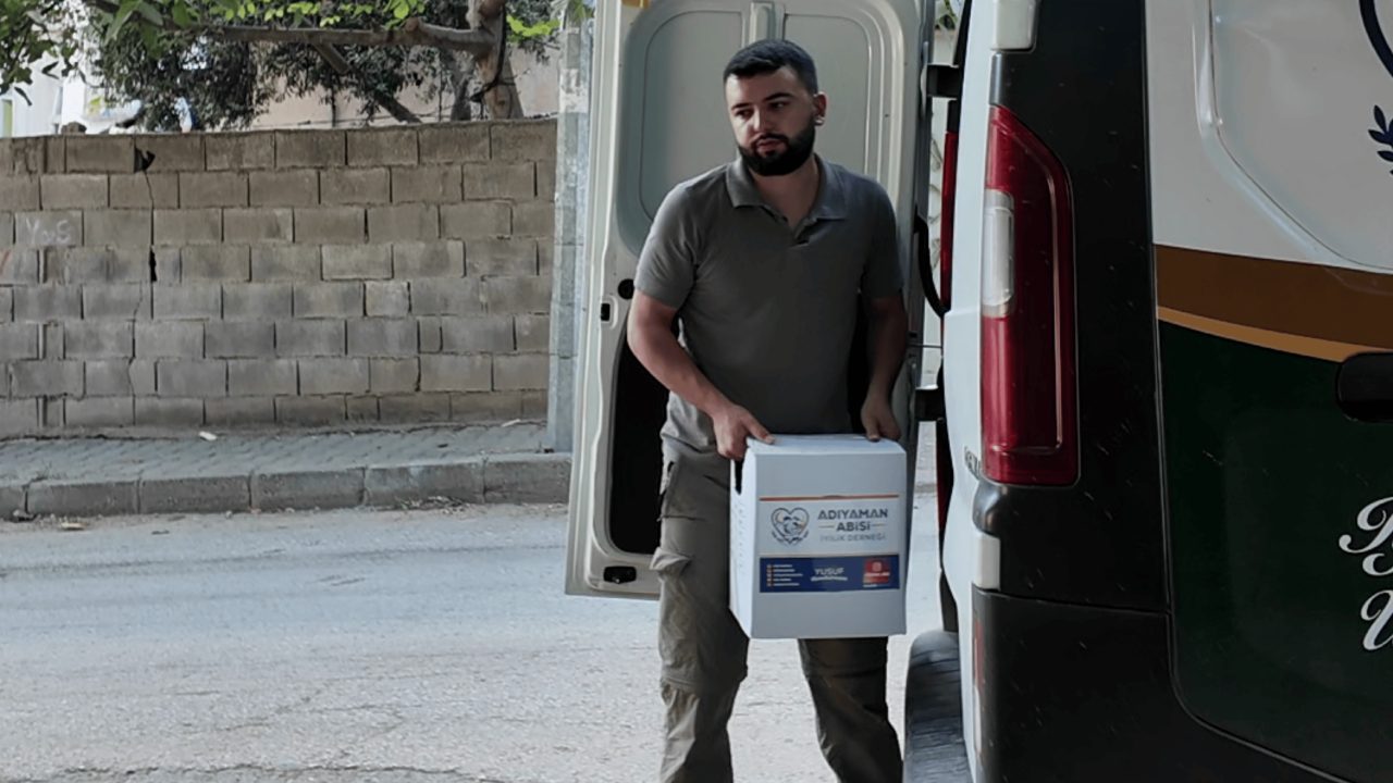 Paylaştıkça Çoğalan İyilik: Kahta’da Erzak Kolisi Dağıtımı Gerçekleşti